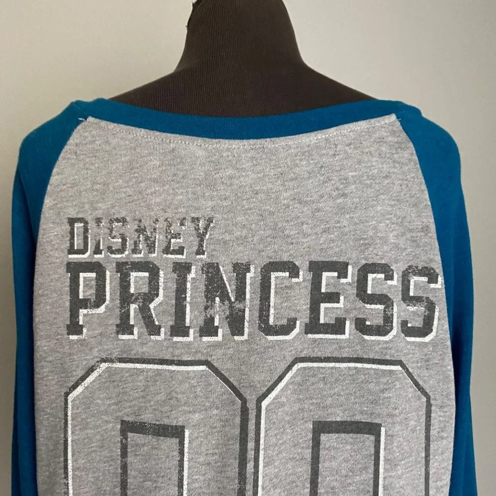 Disnesyland Resort sz M cotton Little Mermaid Long sleeve scoop neck sweat shirt - Picture 5 of 7